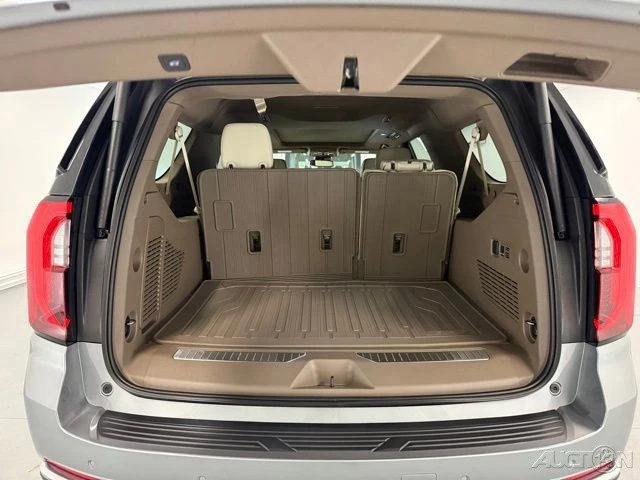 2026 GMC Yukon 5th Gen - Image 8 of 21