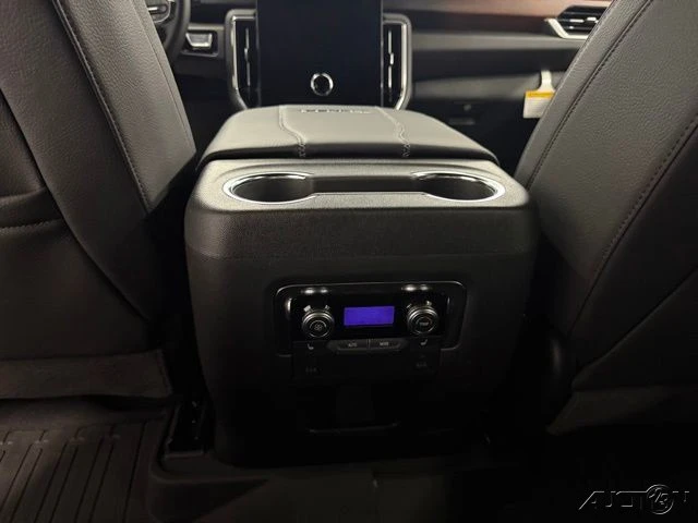 2026 GMC Yukon 5th Gen - Image 19 of 21