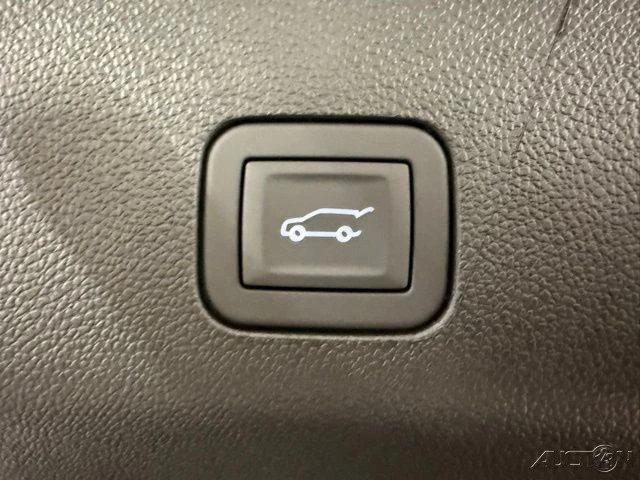 2026 GMC Yukon 5th Gen - Image 9 of 21