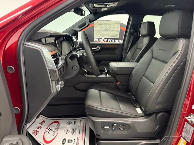 2026 GMC Yukon 5th Gen - Image 12 of 21