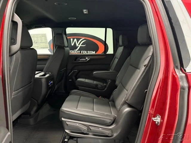 2026 GMC Yukon 5th Gen - Image 17 of 21