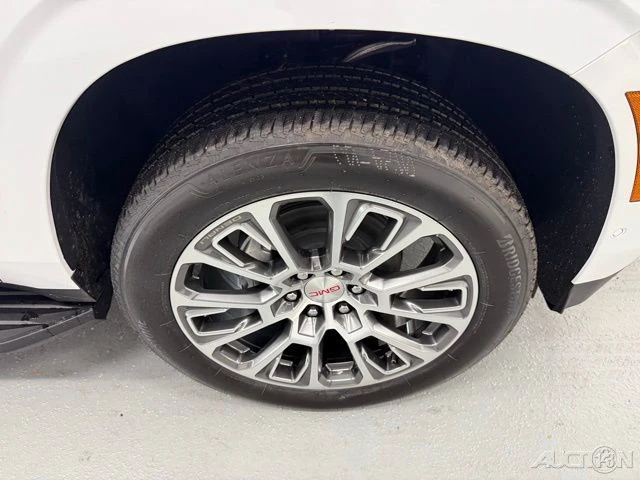 2026 GMC Yukon 5th Gen - Image 4 of 12