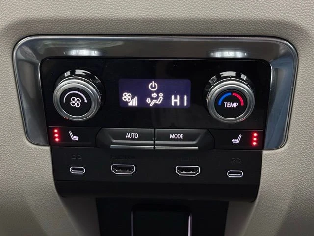 2026 GMC Yukon 5th Gen - Image 8 of 12