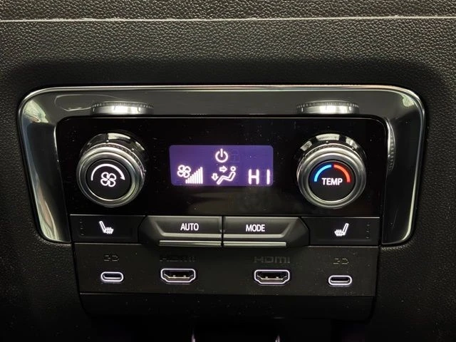 2026 GMC Yukon 5th Gen - Image 8 of 12