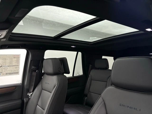 2026 GMC Yukon 5th Gen - Image 5 of 12