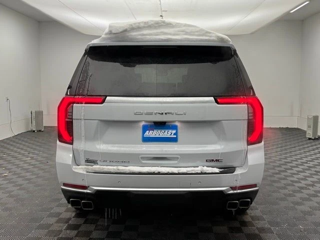 2026 GMC Yukon 5th Gen - Image 11 of 12