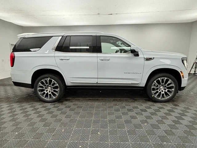 2026 GMC Yukon 5th Gen - Image 9 of 12