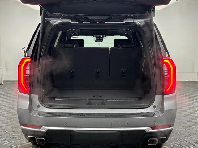 2026 GMC Yukon 5th Gen - Image 11 of 12