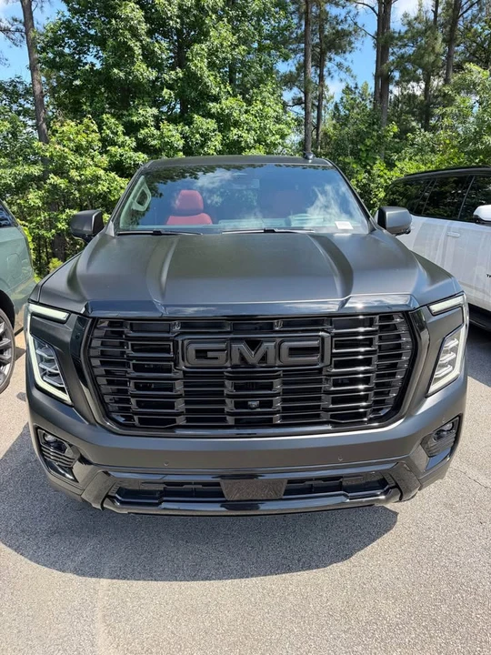 2026 GMC Yukon 5th Gen - Image 2 of 13