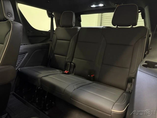 2026 GMC Yukon 5th Gen - Image 18 of 21