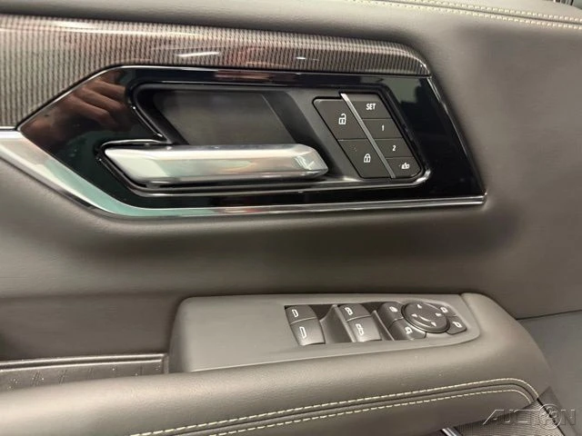 2026 GMC Yukon 5th Gen - Image 15 of 21