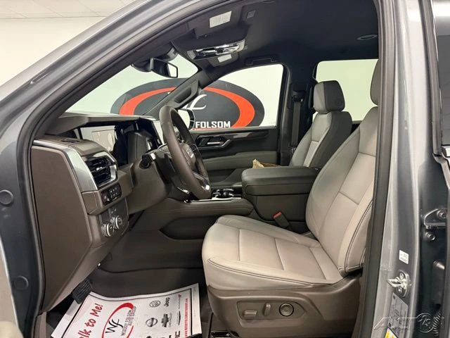 2026 GMC Yukon 5th Gen - Image 11 of 12
