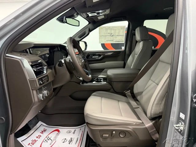 2026 GMC Yukon 5th Gen - Image 11 of 12