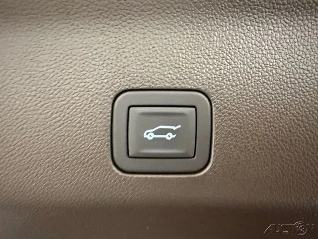 2026 GMC Yukon 5th Gen - Image 9 of 12
