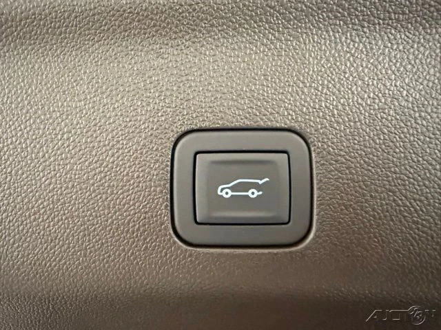 2026 GMC Yukon 5th Gen - Image 9 of 12