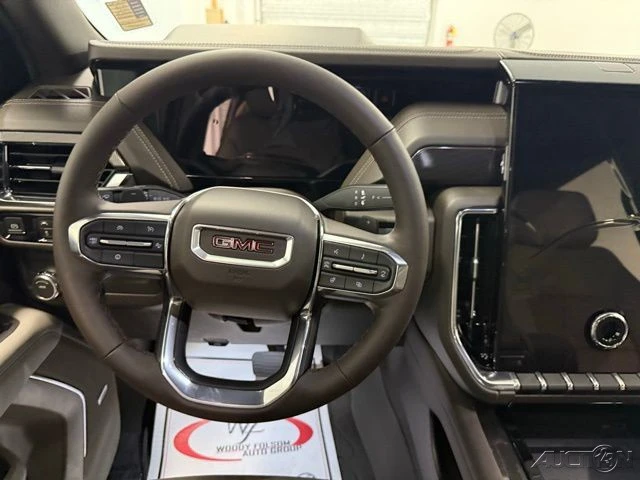 2026 GMC Yukon 5th Gen - Image 18 of 21