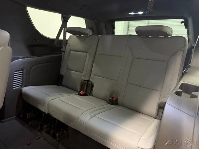 2026 GMC Yukon 5th Gen - Image 16 of 21