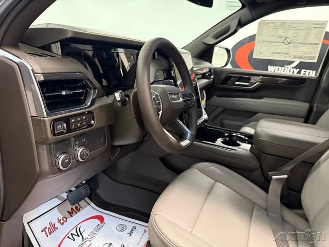 2026 GMC Yukon 5th Gen - Image 12 of 21