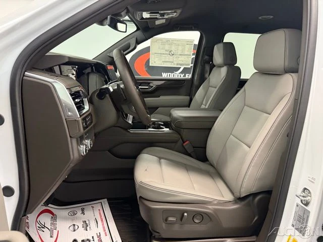 2026 GMC Yukon 5th Gen - Image 12 of 21