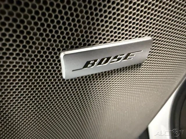 2026 GMC Yukon 5th Gen - Image 16 of 21