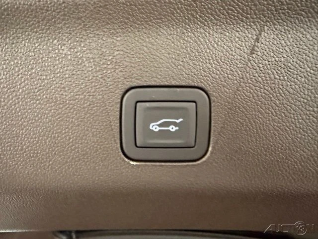 2026 GMC Yukon 5th Gen - Image 9 of 21