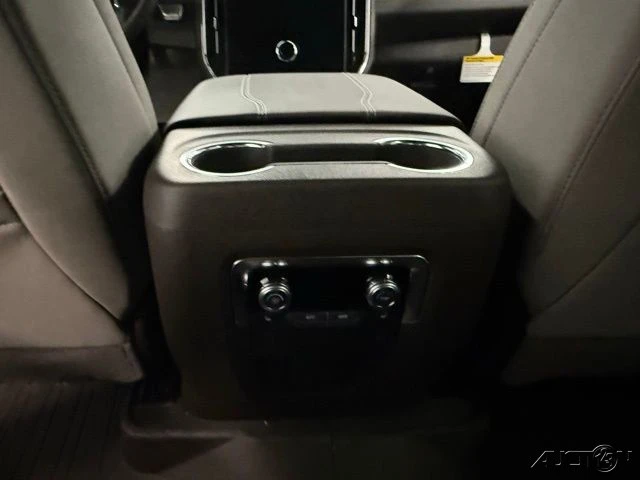 2026 GMC Yukon 5th Gen - Image 19 of 21