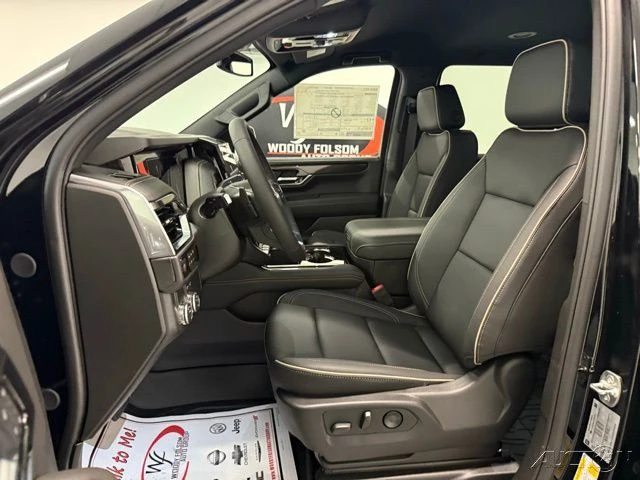 2026 GMC Yukon 5th Gen - Image 12 of 21