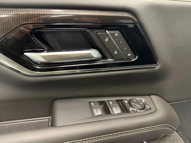 2026 GMC Yukon 5th Gen - Image 15 of 21