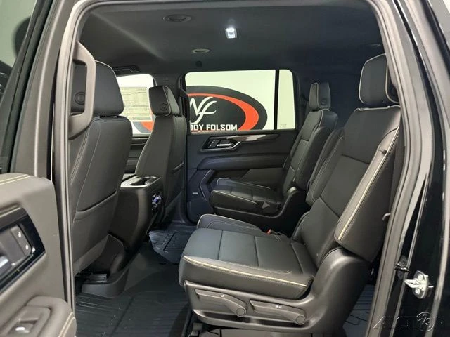 2026 GMC Yukon 5th Gen - Image 17 of 21