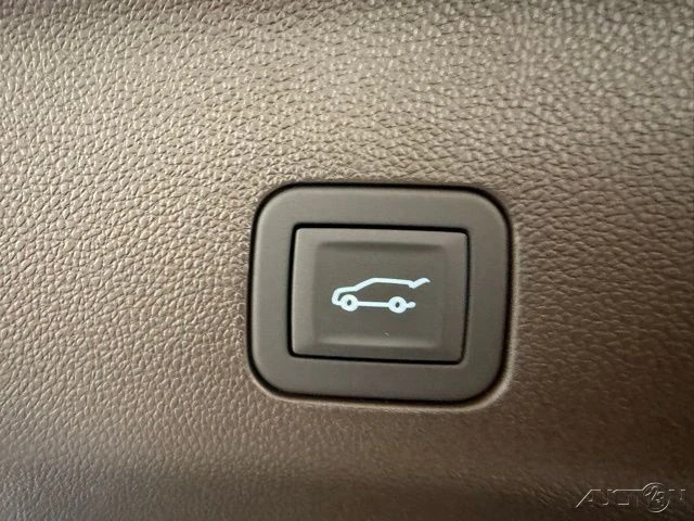 2026 GMC Yukon 5th Gen - Image 9 of 12