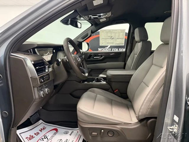 2026 GMC Yukon 5th Gen - Image 11 of 12