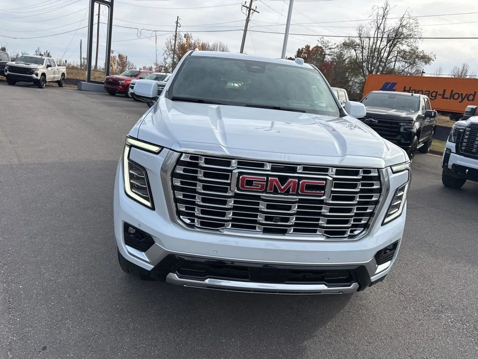 2026 GMC Yukon 5th Gen - Image 8 of 12