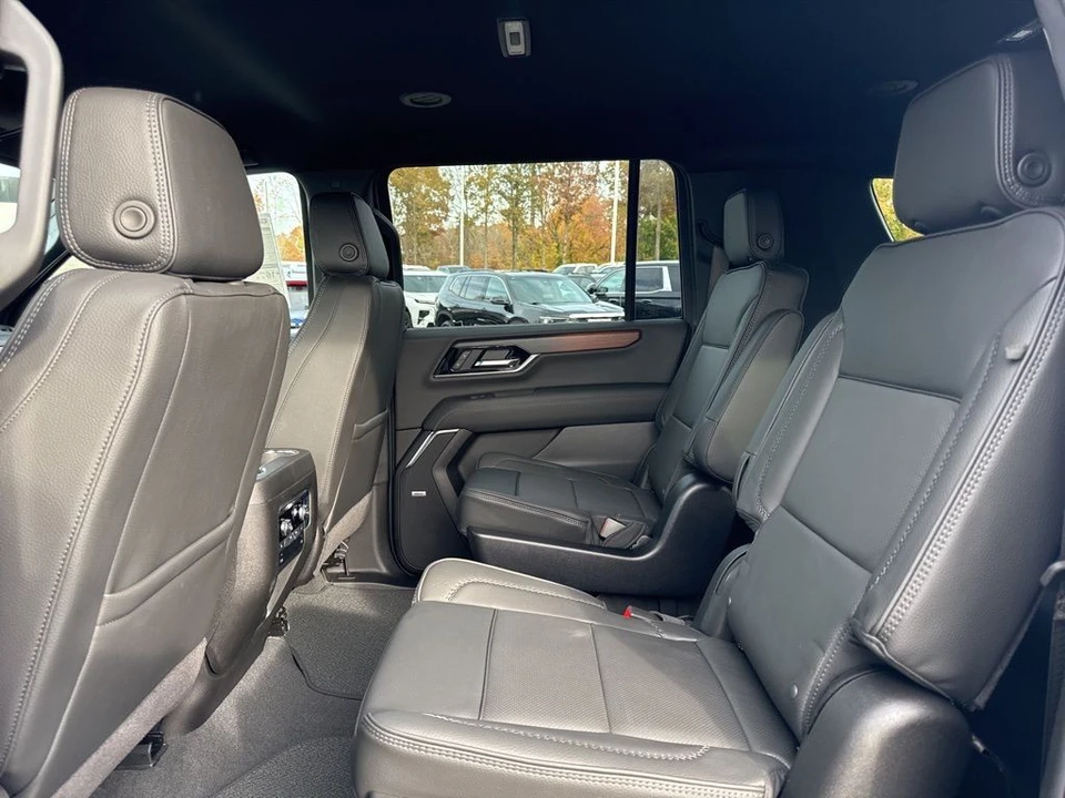 2026 GMC Yukon 5th Gen - Image 12 of 12