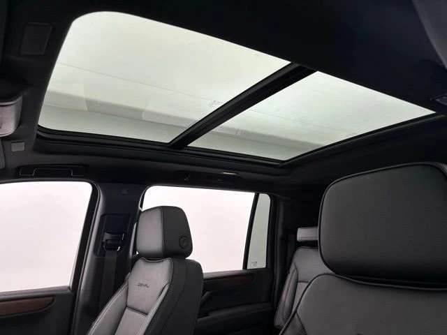2026 GMC Yukon 5th Gen - Image 4 of 12