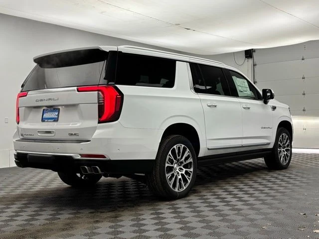 2026 GMC Yukon 5th Gen - Image 8 of 12