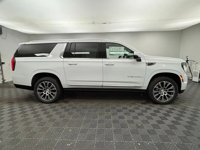 2026 GMC Yukon 5th Gen - Image 7 of 12