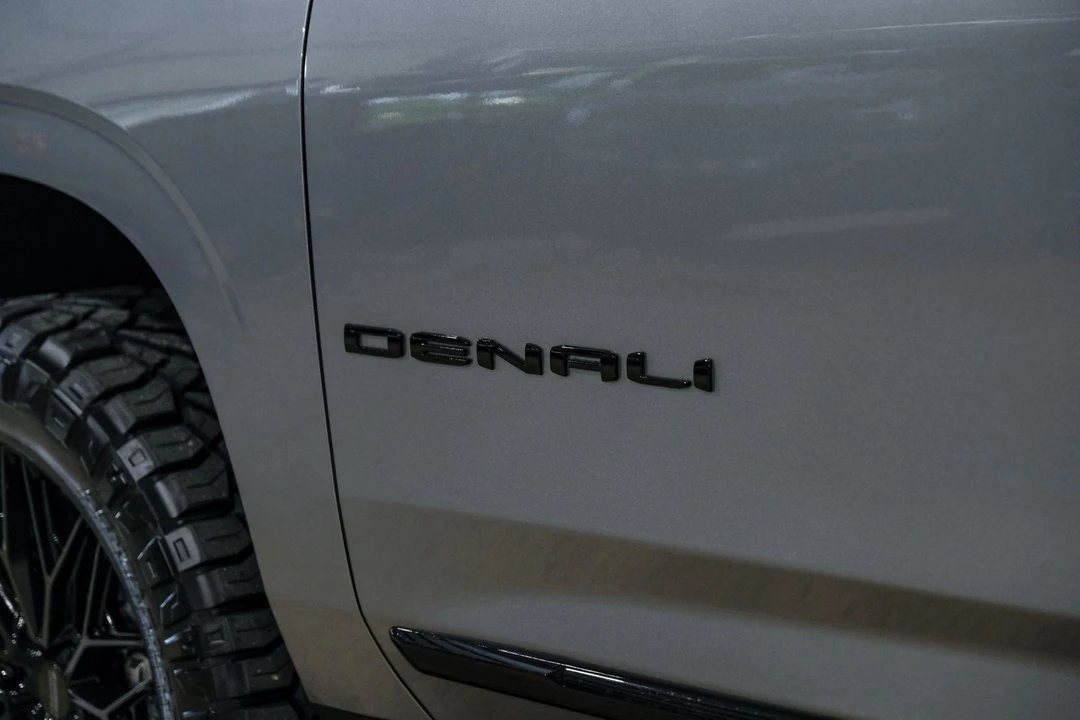 2026 GMC Yukon 5th Gen - Image 6 of 12