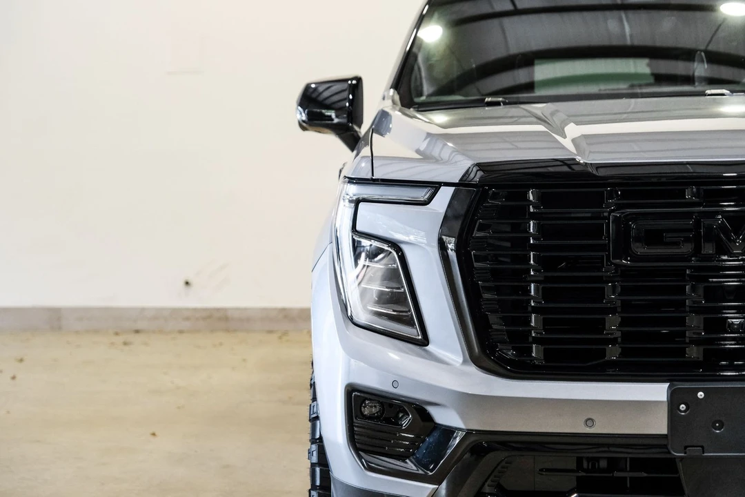 2026 GMC Yukon 5th Gen - Image 3 of 12