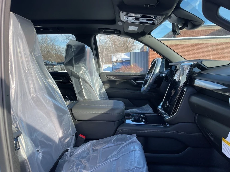 2026 GMC Yukon 5th Gen - Image 11 of 11