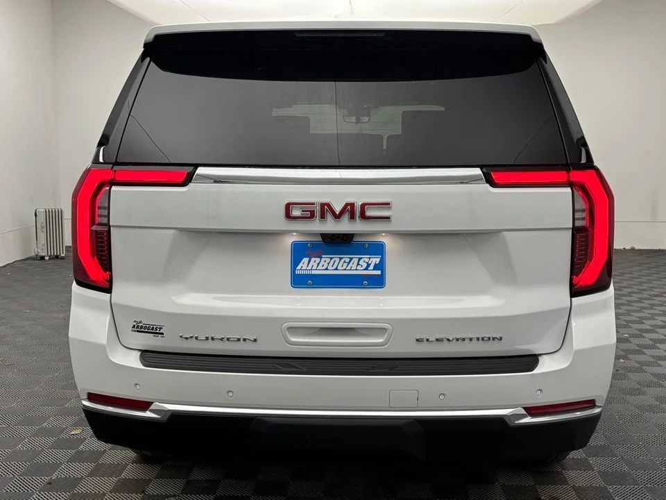 2026 GMC Yukon 5th Gen - Image 11 of 12