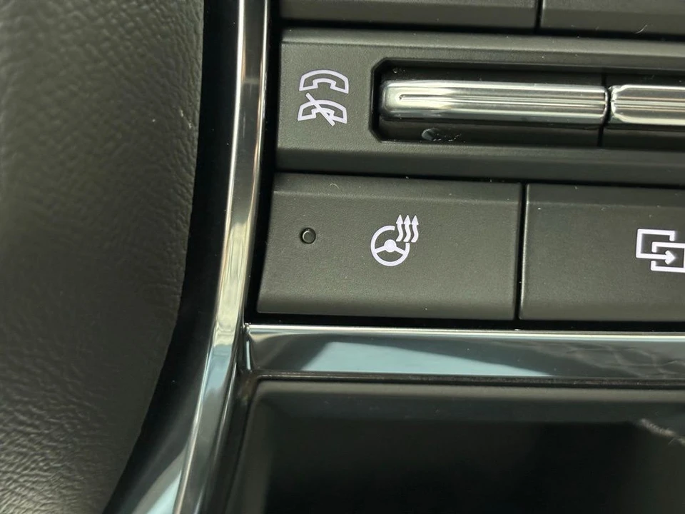 2026 GMC Yukon 5th Gen - Image 5 of 12