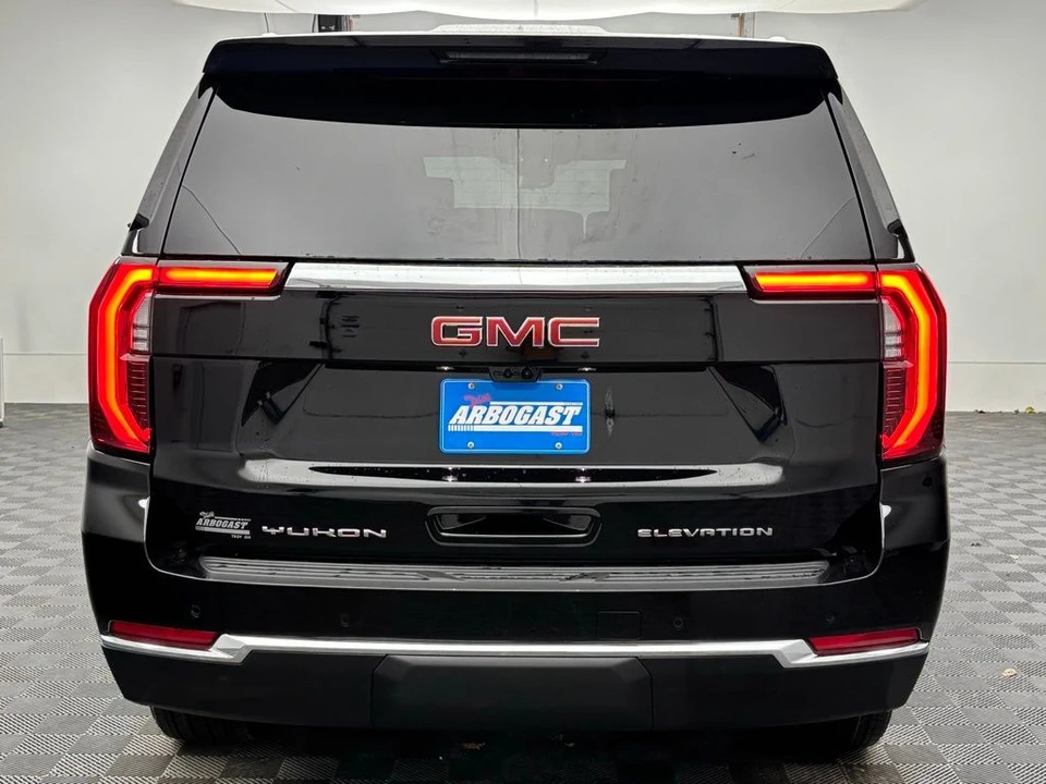 2026 GMC Yukon 5th Gen - Image 11 of 12
