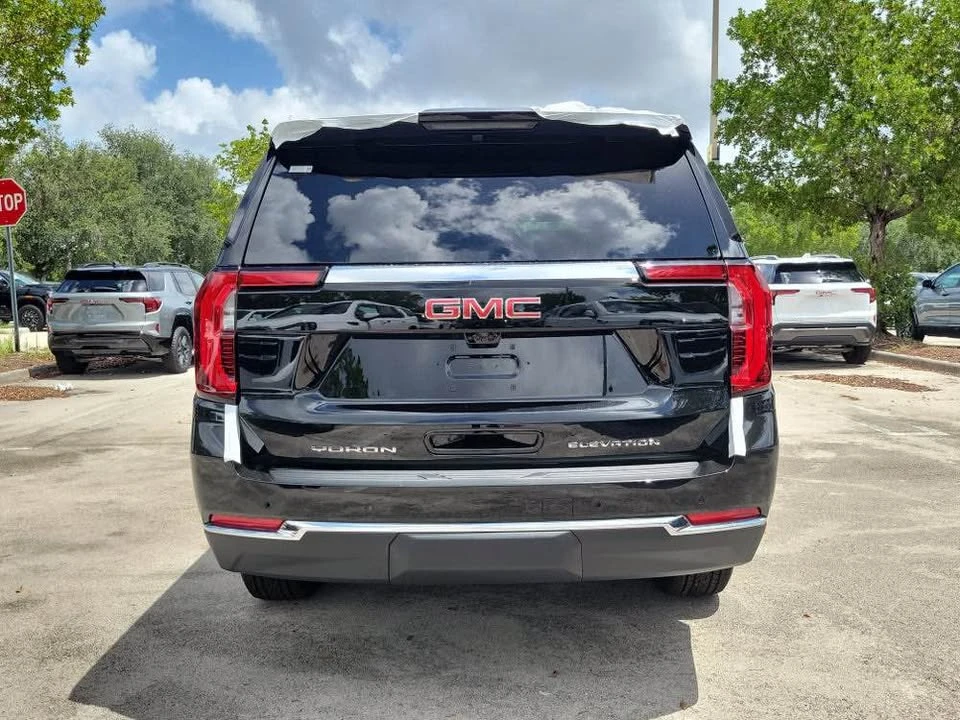 2026 GMC Yukon 5th Gen - Image 3 of 11