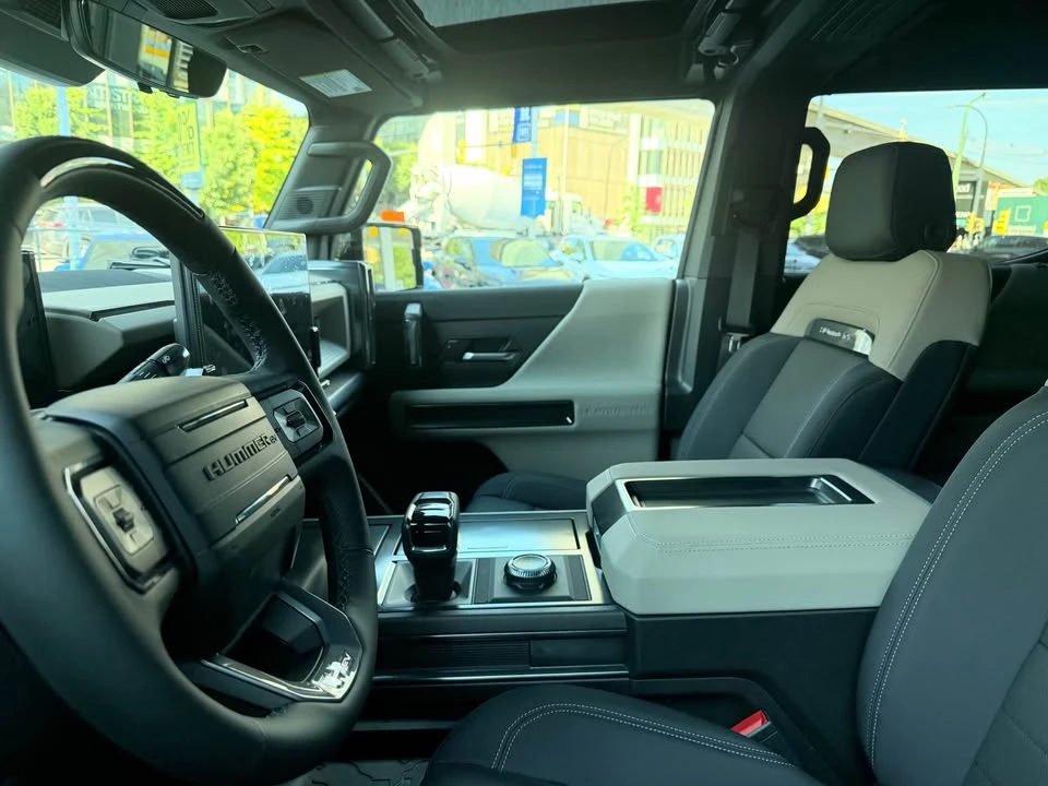 2026 GMC Hummer EV - Image 5 of 14