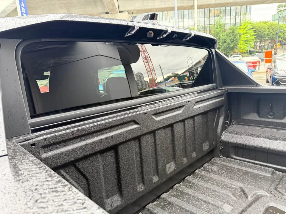 2026 GMC Hummer EV - Image 14 of 14