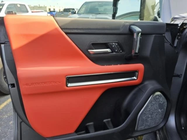 2026 GMC Hummer EV - Image 5 of 20