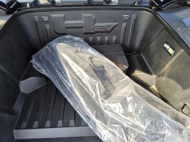 2026 GMC Hummer EV - Image 9 of 20