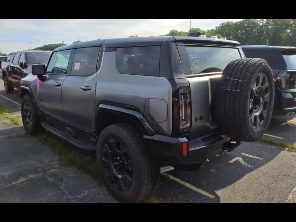 2026 GMC Hummer EV - Image 6 of 20