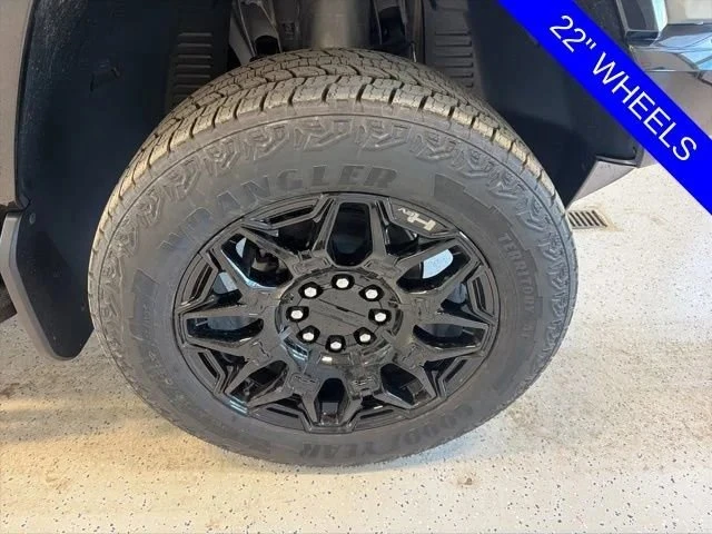 2026 GMC Hummer EV - Image 6 of 19