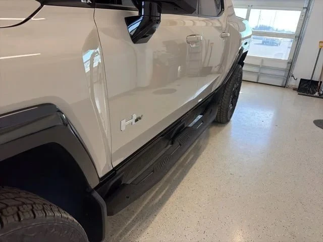 2026 GMC Hummer EV - Image 3 of 19
